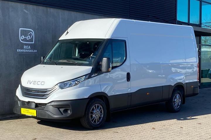 Hvid Iveco Daily fra 2026
