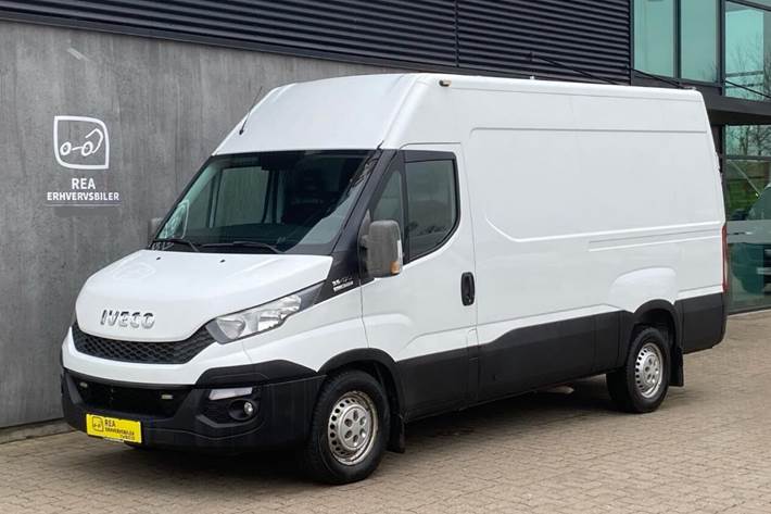 Hvid Iveco Daily fra 2016