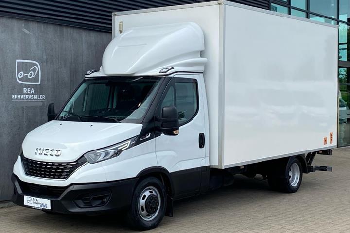Hvid Iveco Daily fra 2021