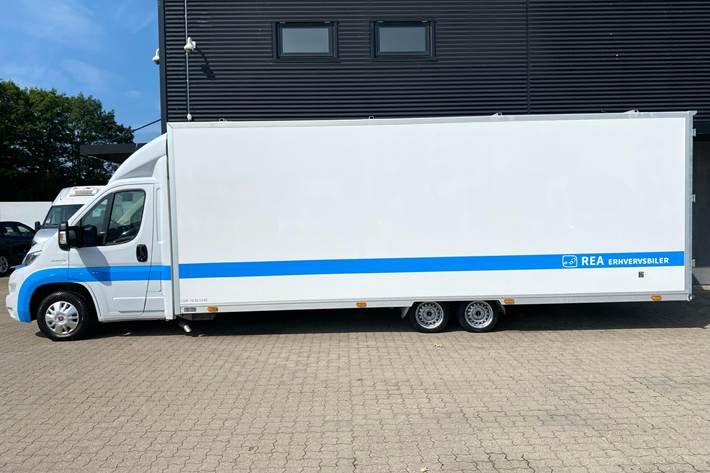 Hvid Fiat Ducato fra 2021