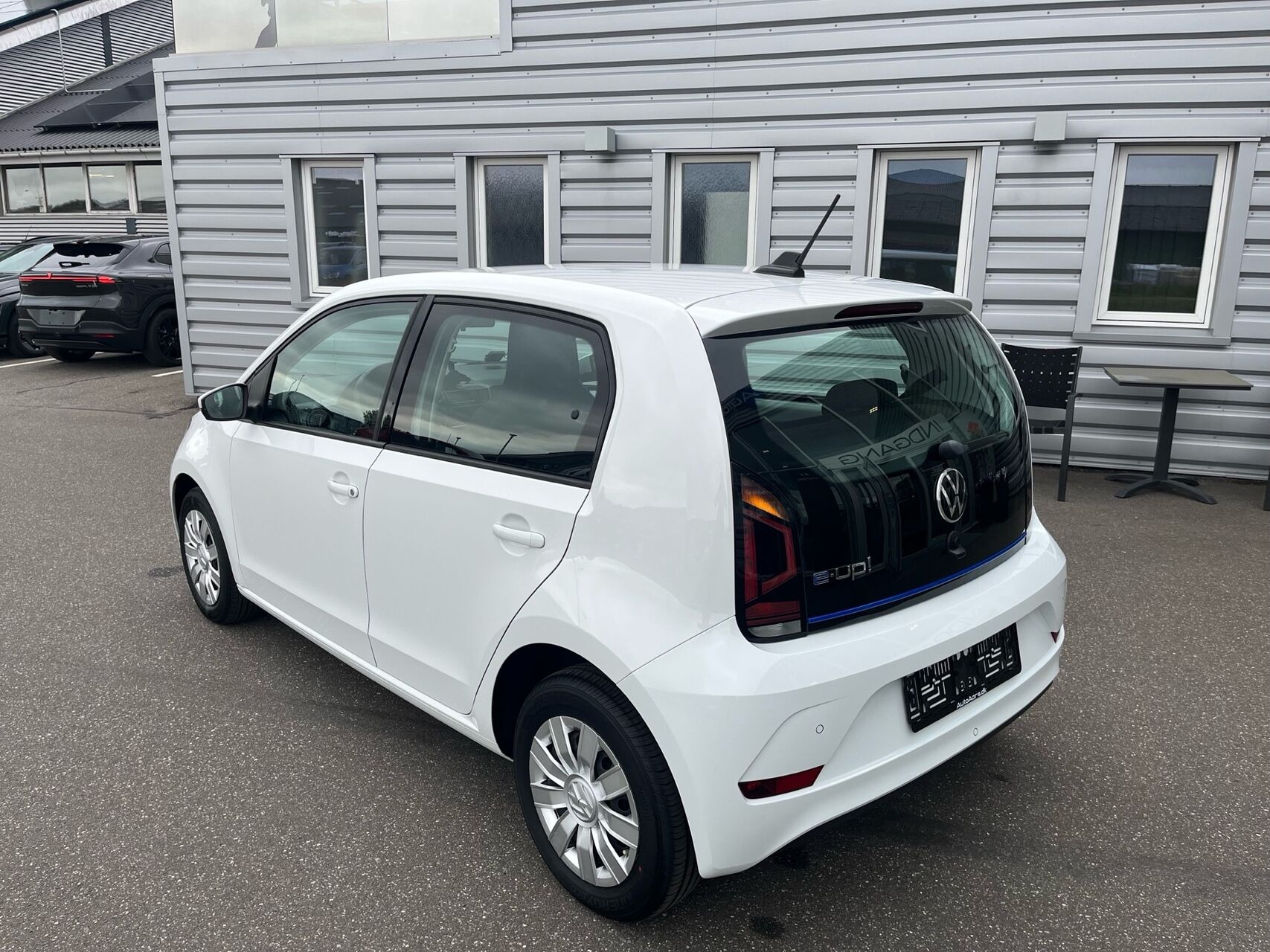 Hvid VW e-up fra 2020