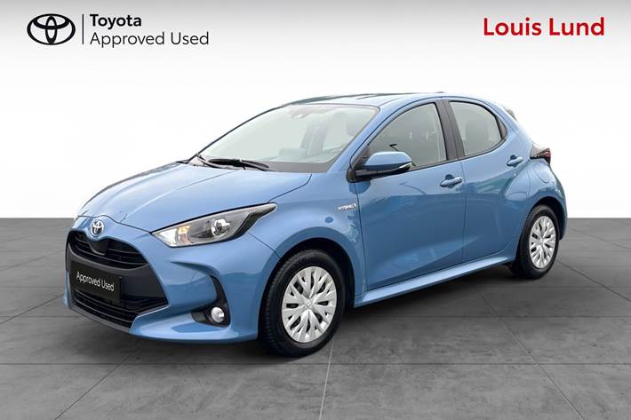 Blå Toyota Yaris fra 2021