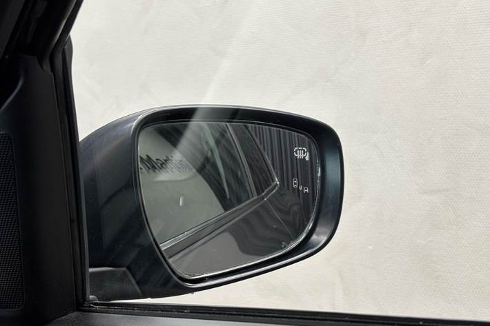 Grå Suzuki Swift fra 2021