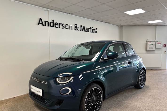 Grøn Fiat 500e fra 2023