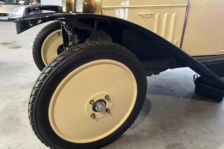 undefined Citroën B2 fra 1923 set udefra