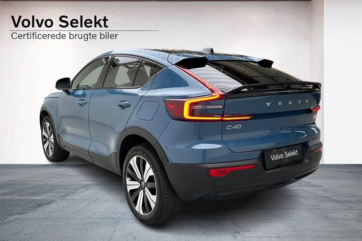 Blå Volvo C40 fra 2022