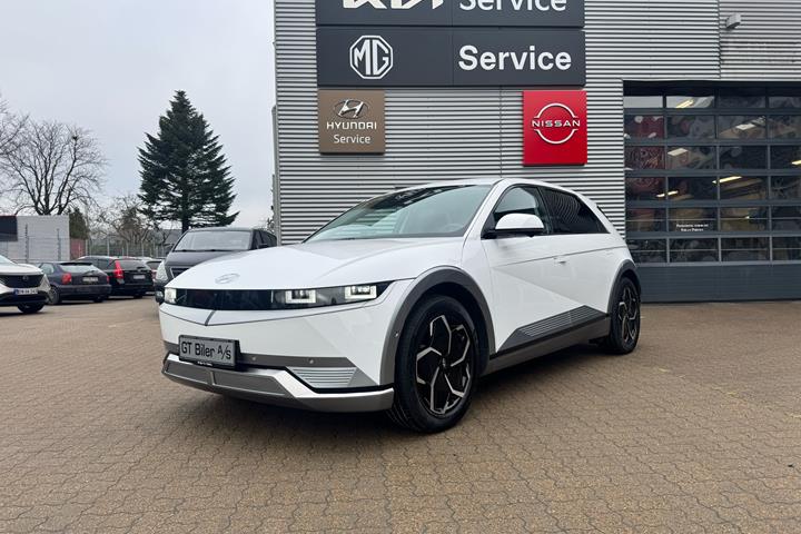 Hvid Hyundai Ioniq 5 fra 2021 set udefra