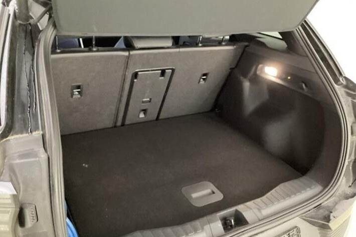 Sort Ford Explorer fra 2025