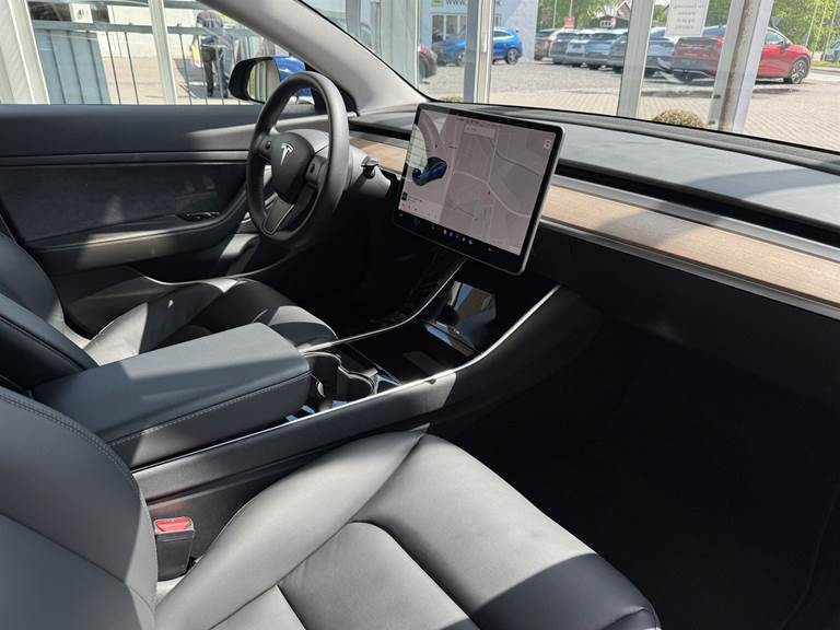 Tesla Model 3 EL Standard Range Plus 325HK Aut.