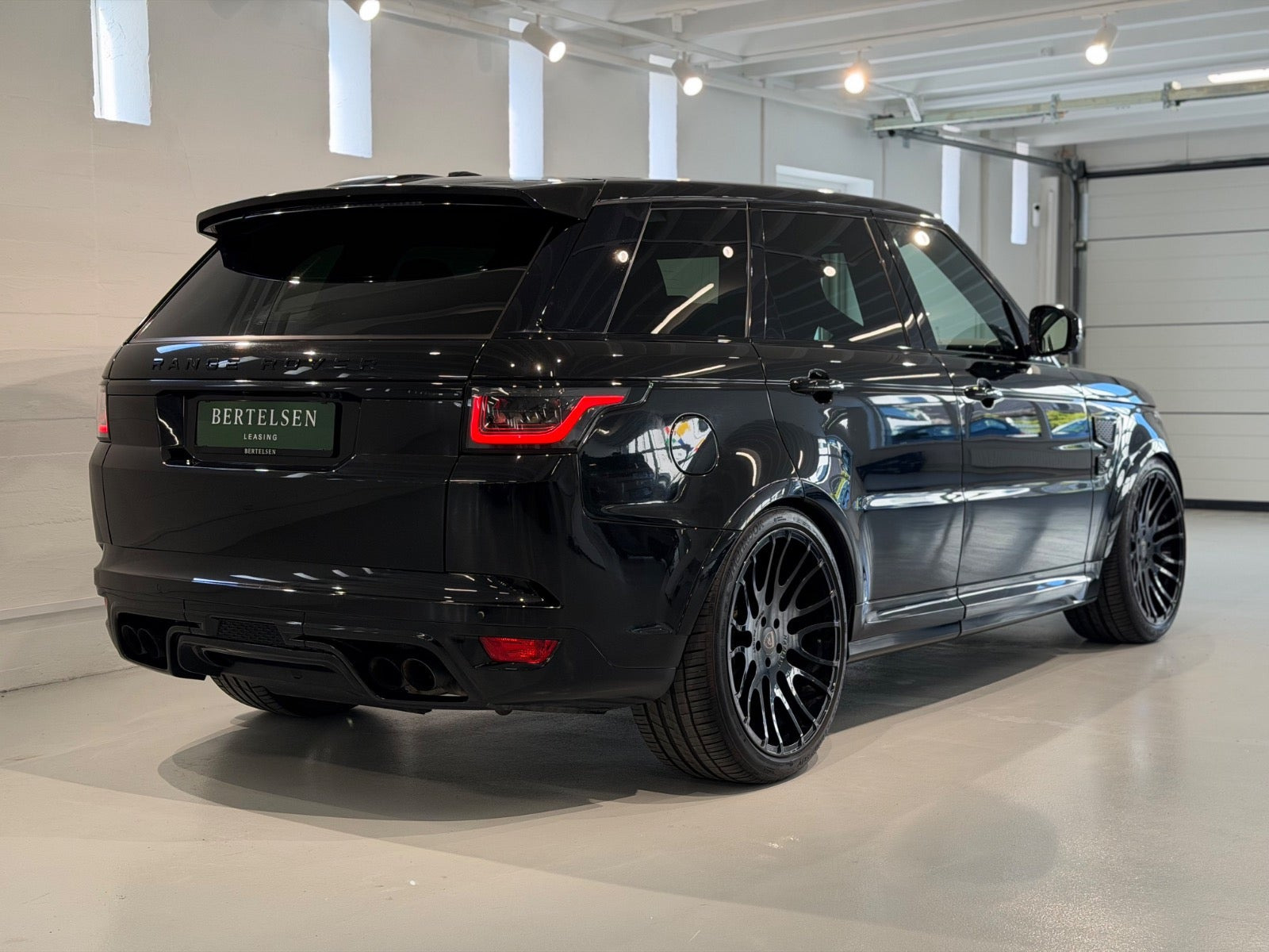 Sort Land Rover Range Rover sport fra 2016