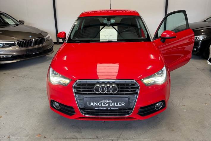 Rød Audi A1 fra 2011