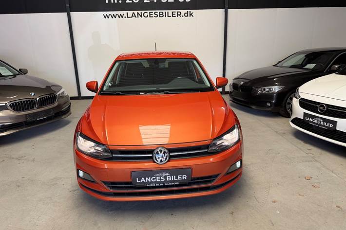 Orange VW Polo fra 2019