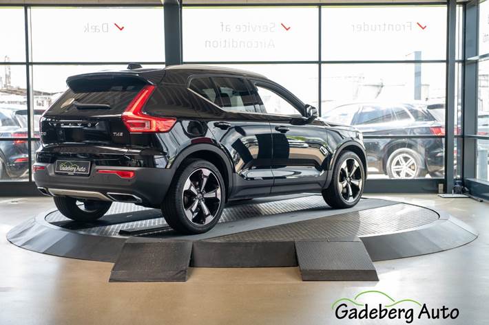 Sort Volvo XC40 fra 2019