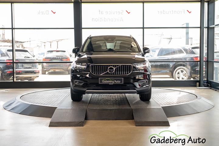 Sort Volvo XC40 fra 2019