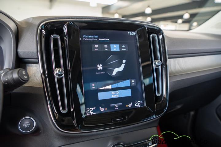 Sort Volvo XC40 fra 2019