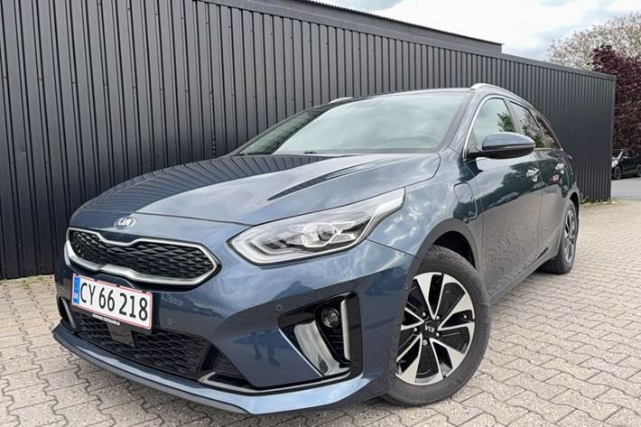 Blå Kia Ceed fra 2020
