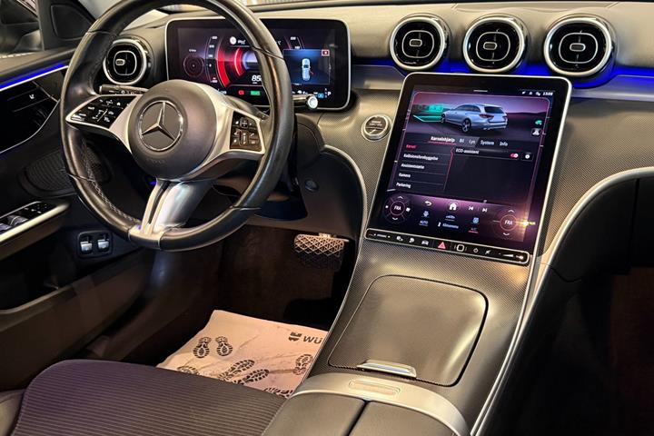 Sort Mercedes C300 e fra 2023