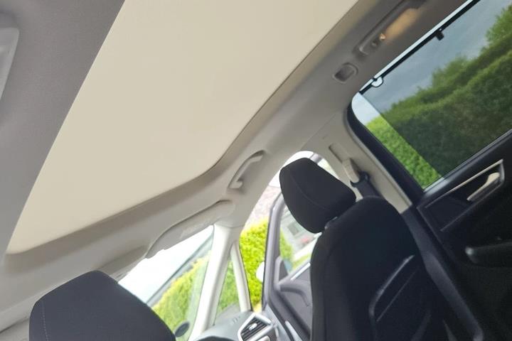 Hvid Ford S-MAX fra 2018