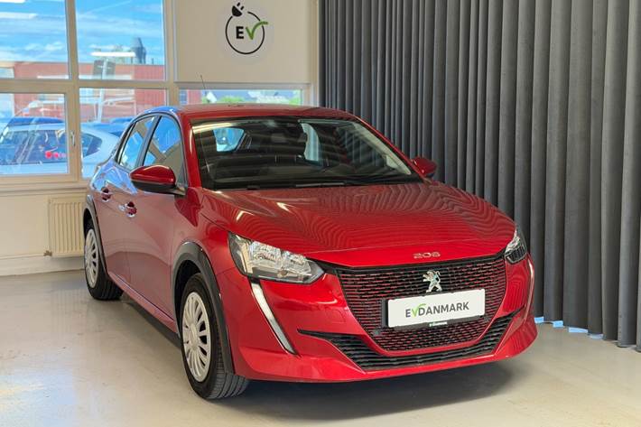 Rød Peugeot e-208 fra 2022