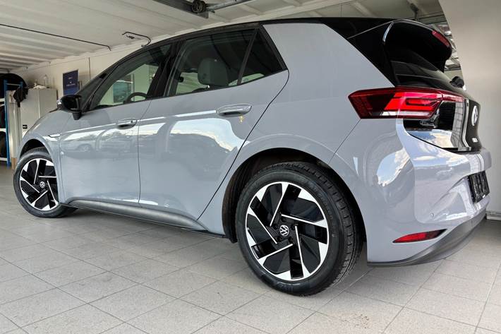 Grå VW ID.3 fra 2020