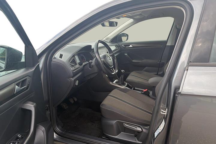 Grå VW T-Roc fra 2019
