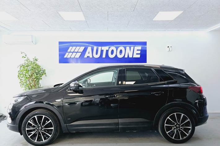 Sort Opel Grandland X fra 2021