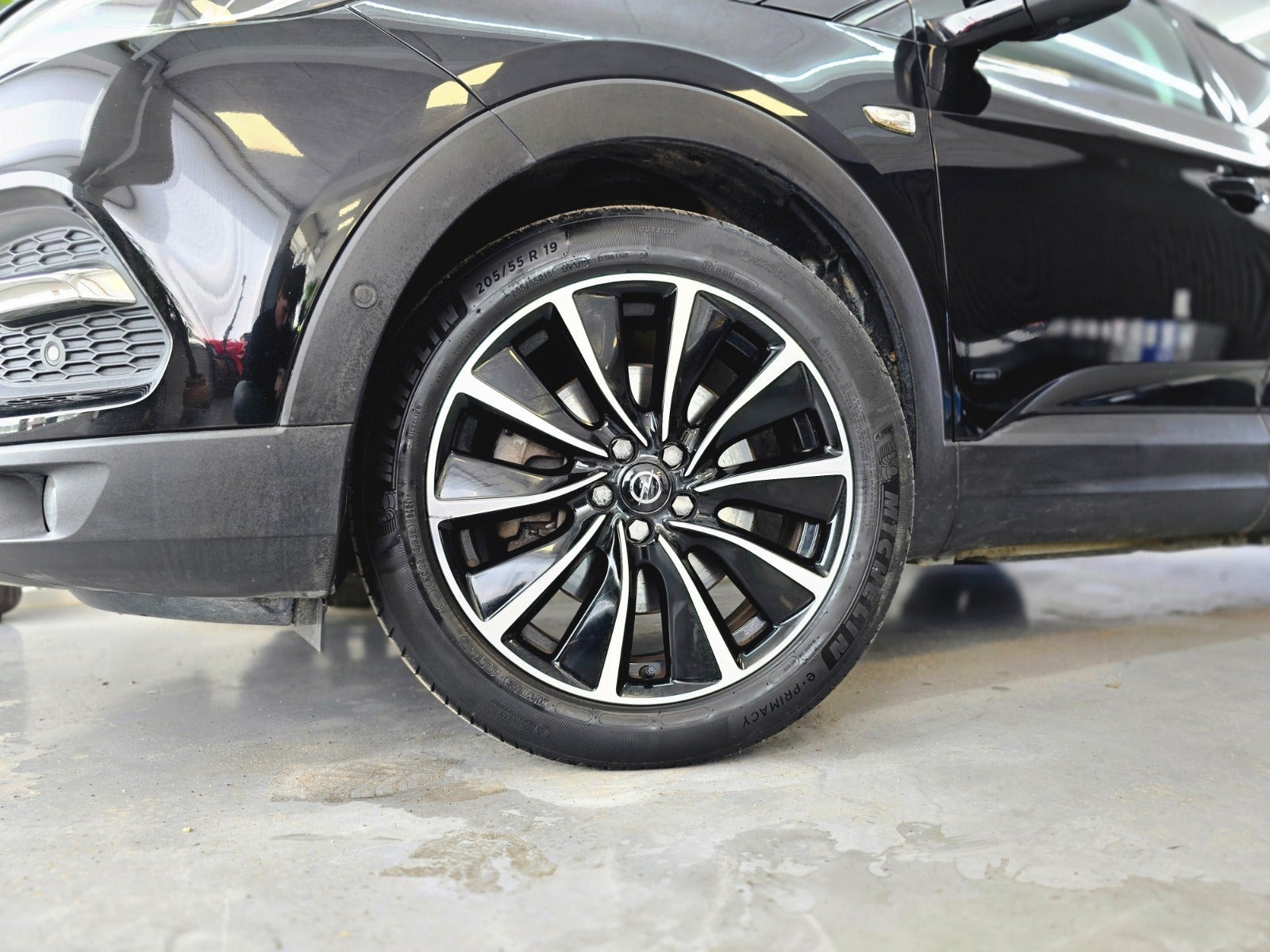 Sort Opel Grandland X fra 2021