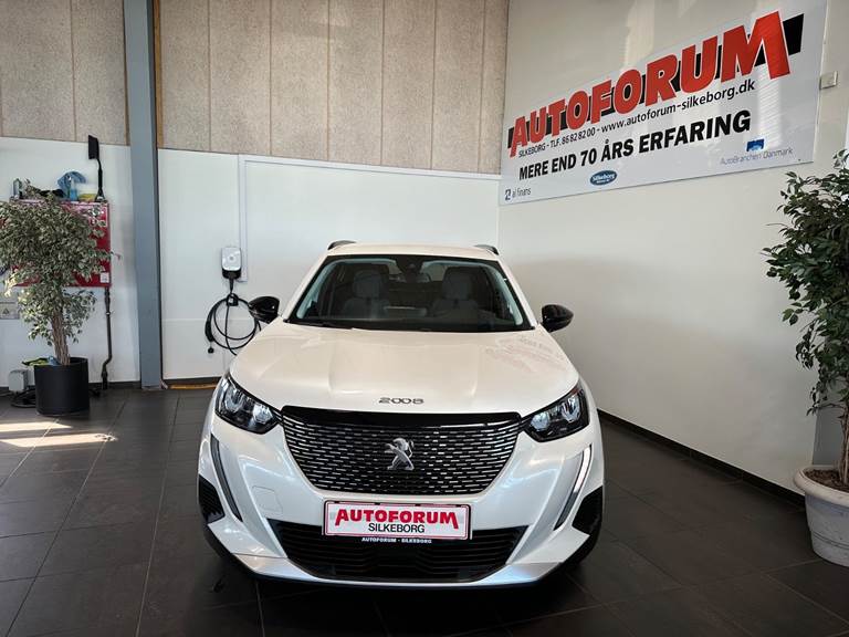 Peugeot 2008 1,5 BlueHDi 130 Allure Pack EAT8