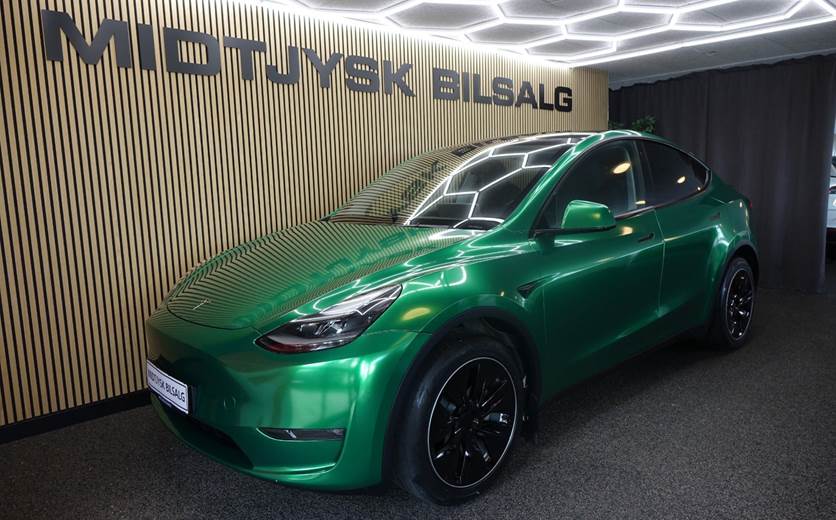 Tesla Model Y Long Range AWD