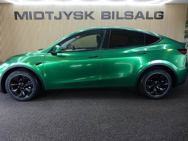 Tesla Model Y Long Range AWD
