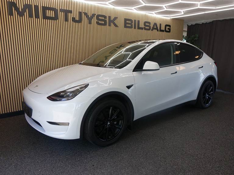 Tesla Model Y Long Range AWD