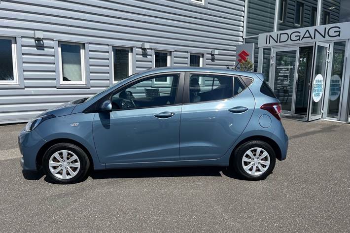 Turquoise Hyundai i10 fra 2018