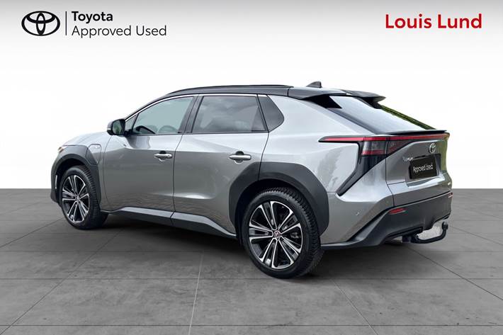 Grå Toyota BZ4X fra 2023