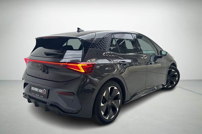 Grå Cupra Born fra 2022