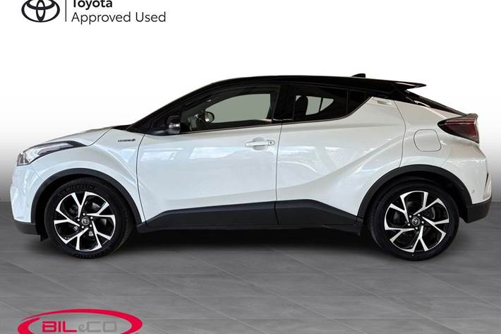 Hvid Toyota C-HR fra 2019