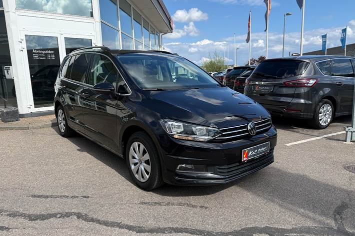 Sort VW Touran fra 2022