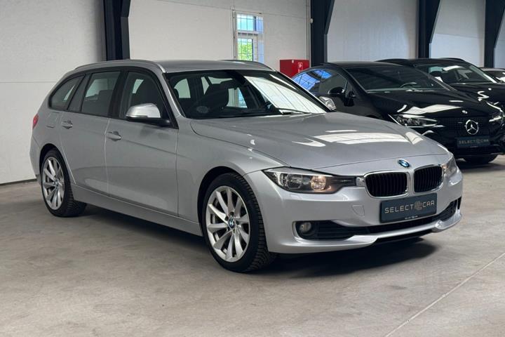 Sølv BMW 320d fra 2015