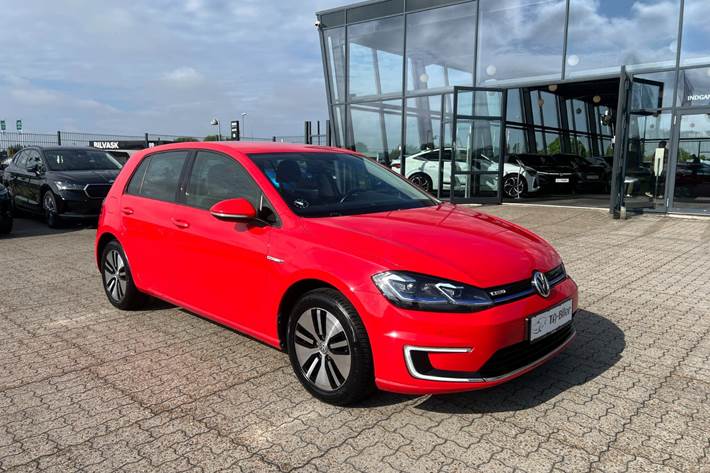 Rød VW e-Golf VII fra 2018