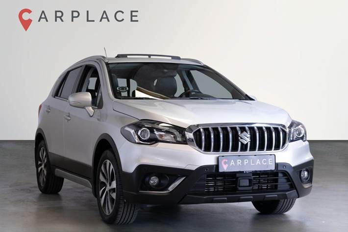 Sølv Suzuki S-Cross fra 2020