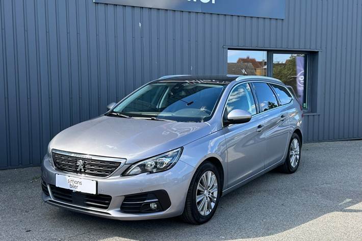 Grå Peugeot 308 fra 2018