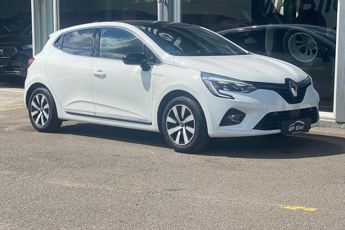Hvid Renault Clio V fra 2020