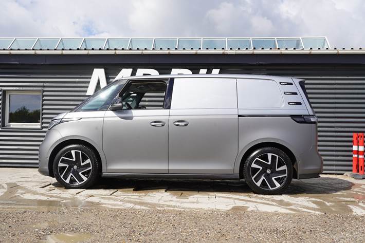 Sølv VW ID.Buzz fra 2023