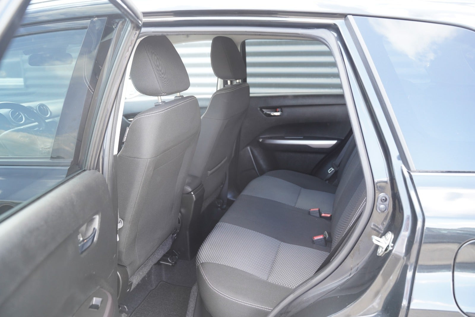 Sort Suzuki Vitara fra 2022