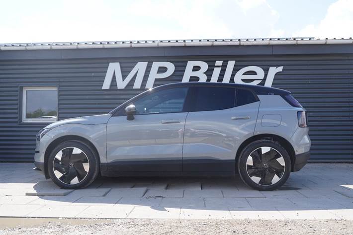 Grå Volvo EX30 fra 2025