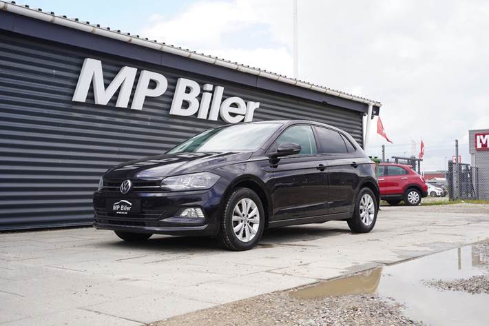 Sort VW Polo fra 2020 set udefra