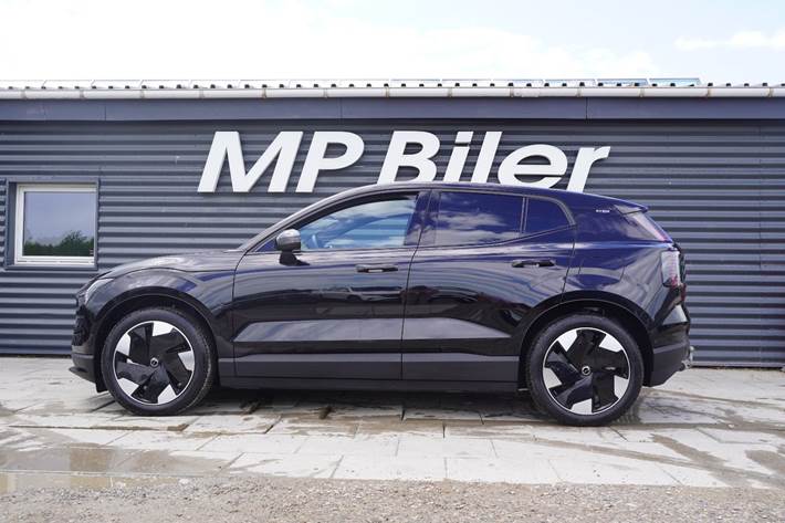 Sort Volvo EX30 fra 2025