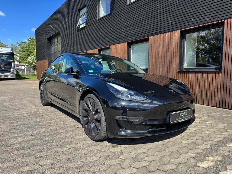 Tesla Model 3 Performance AWD