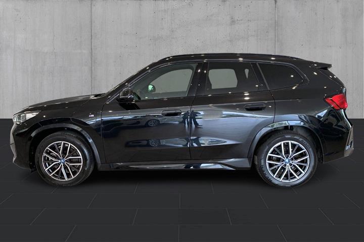 Sort BMW X1 fra 2023