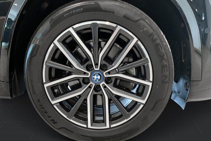 Sort BMW X1 fra 2023