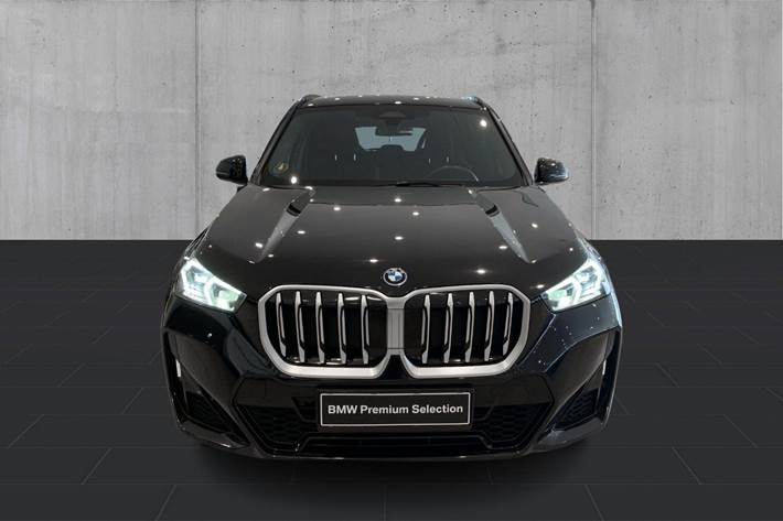 Sort BMW X1 fra 2023